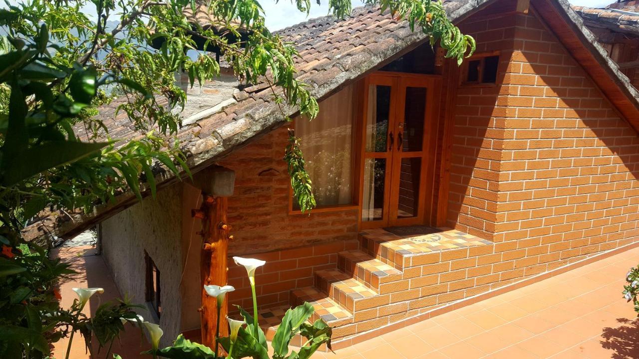 Atallaro Hospedaje Otavalo Exterior foto